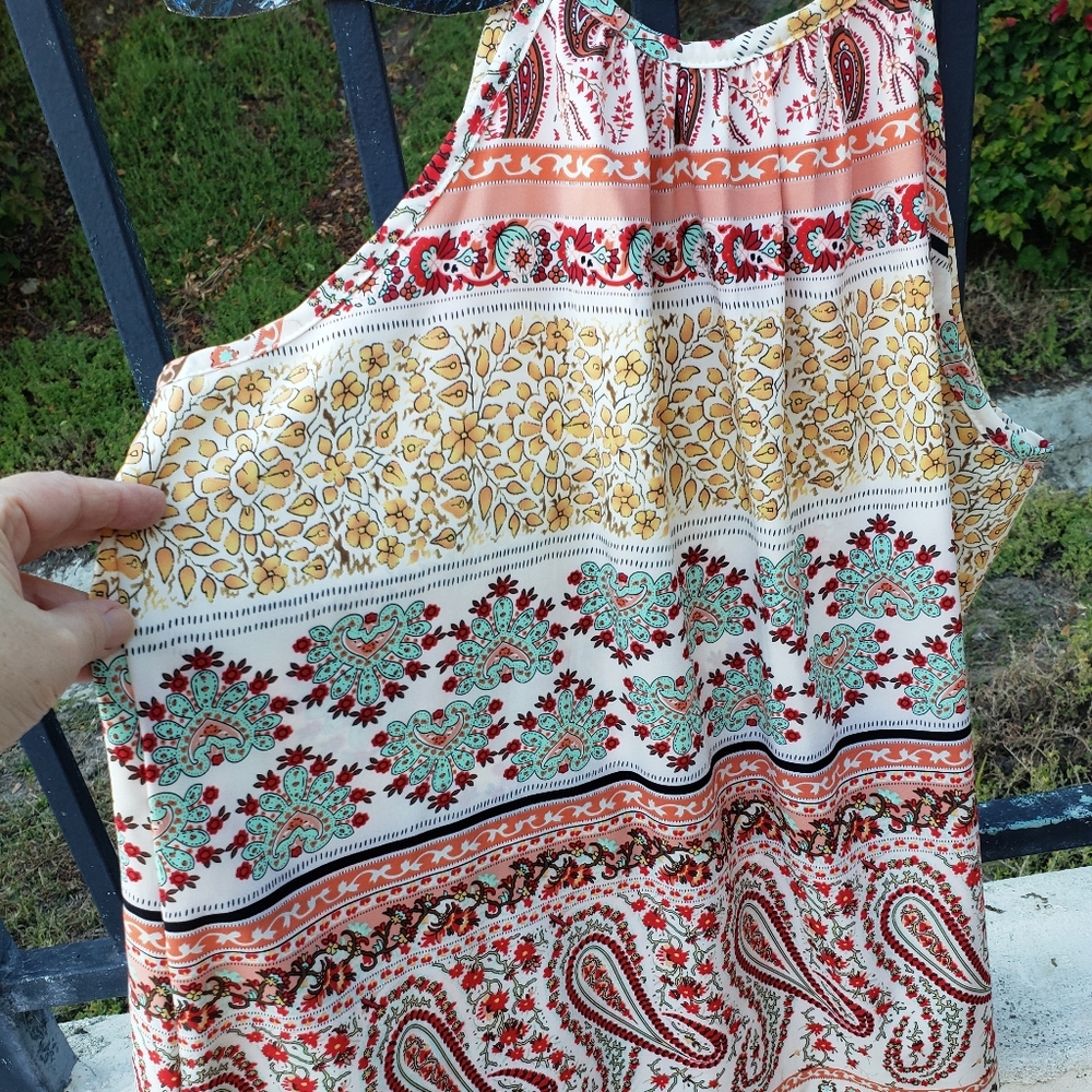 Halter Top - Picture 5 of 8